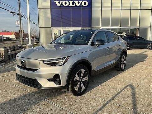 Certified 2023 Volvo C40 P8 Recharge Plus image 3