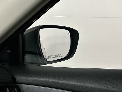 Used 2020 Nissan Rogue SV AWD/4WD image 24