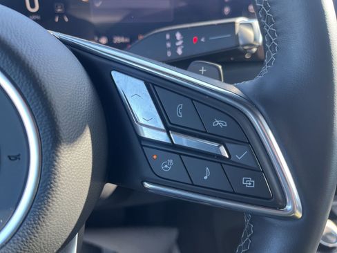 Used 2025 Buick Enclave Preferred image 30