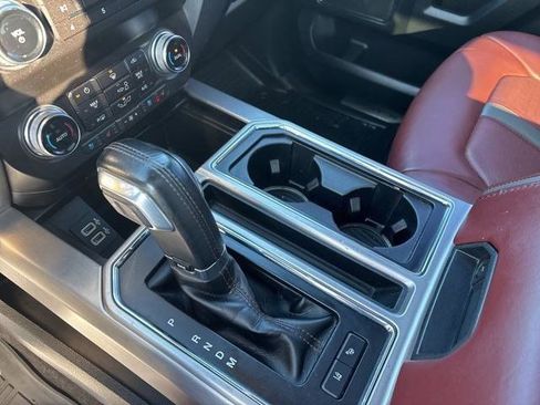 Used 2019 Ford F150 Platinum w/ Equipment Group 701A Luxury image 31