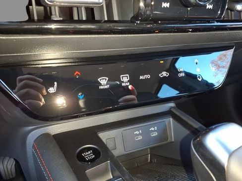 New 2026 Nissan Kicks SR w/ Cold Weather Package AWD/4WD image 24