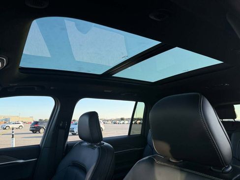 New 2025 Jeep Grand Cherokee L Limited image 24