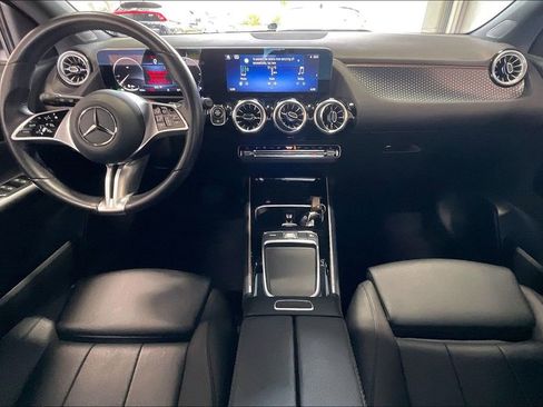 Used 2025 Mercedes-Benz GLA 250 image 6