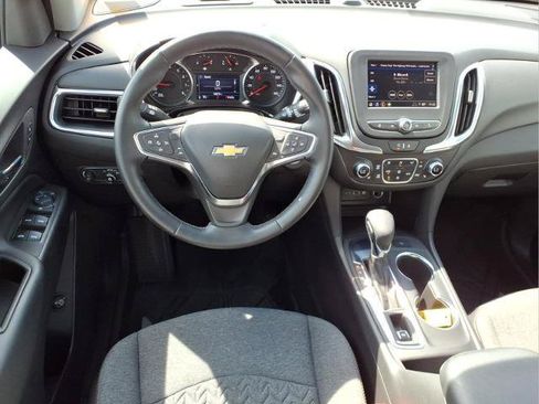 Used 2024 Chevrolet Equinox LT w/ LPO, Floor Liner Package FWD image 10