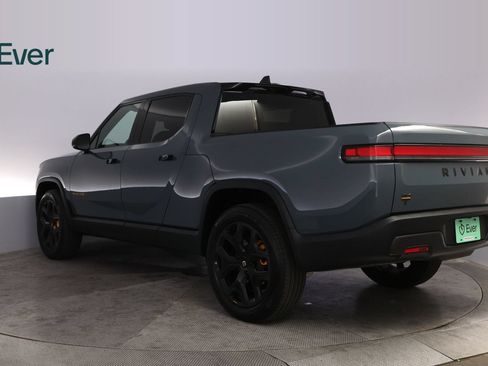 Used 2025 Rivian R1T Premium AWD/4WD image 17