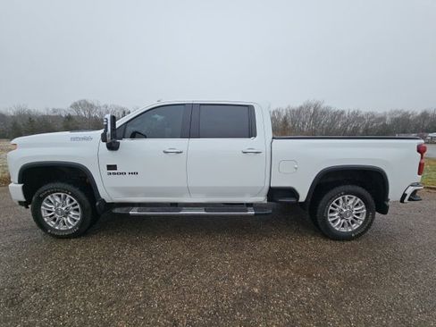 Used 2020 Chevrolet Silverado 3500 High Country w/ LPO, Dark Essentials Package image 6