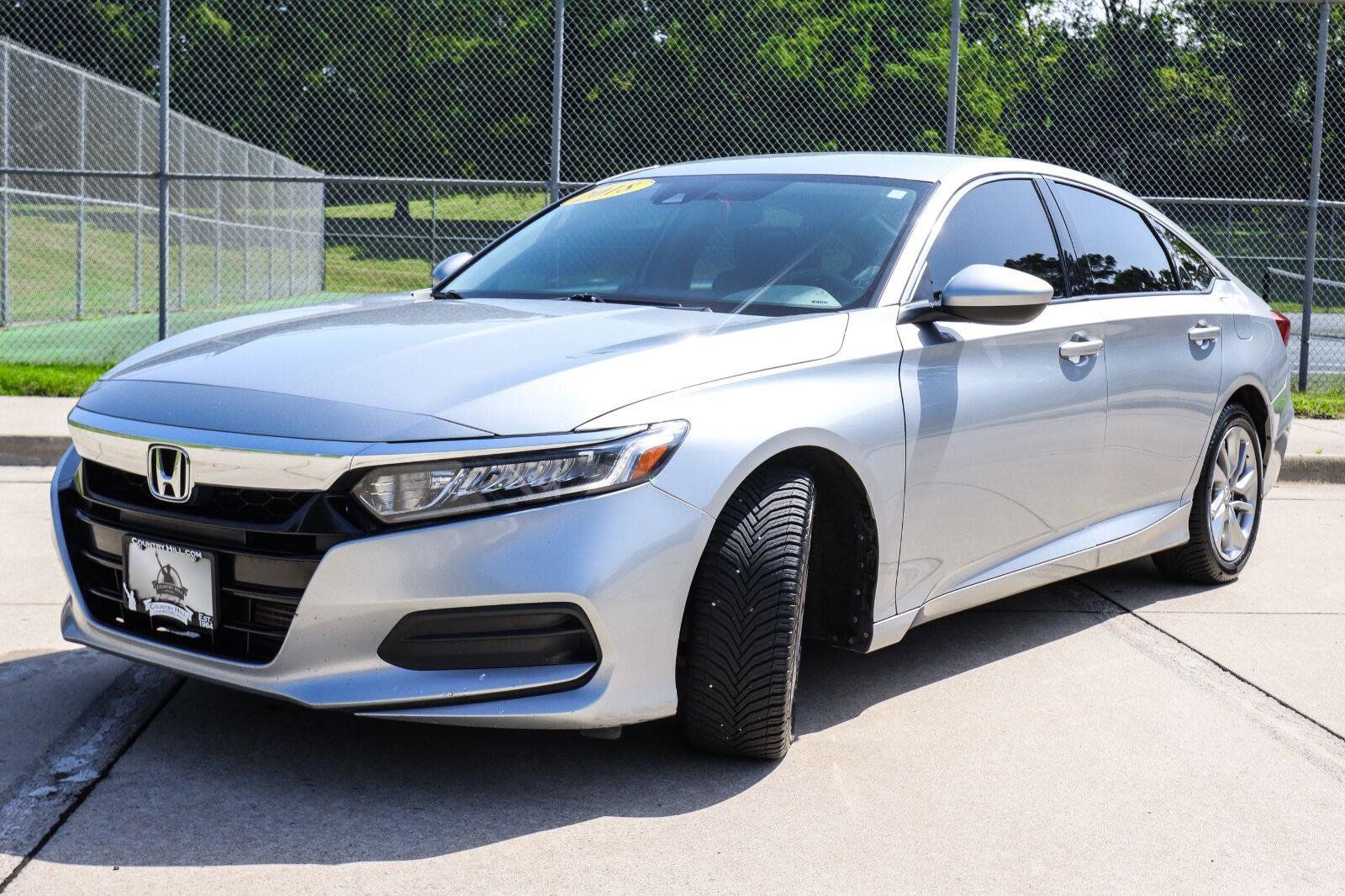Used 2018 Honda Accord LX image 3