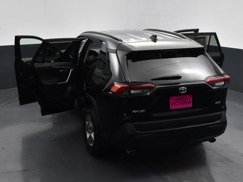 Used 2024 Toyota RAV4 XLE FWD image 20