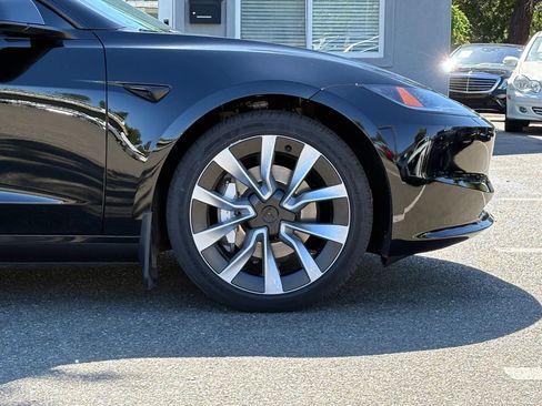 Used 2025 Tesla Model 3 Long Range AWD/4WD image 31