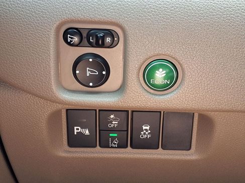 Used 2021 Honda Pilot Elite image 25