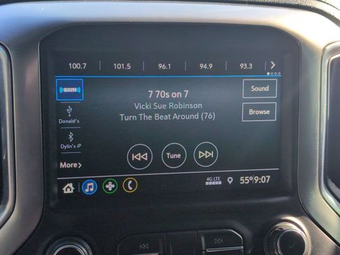 Used 2021 Chevrolet Silverado 1500 LT RWD image 24
