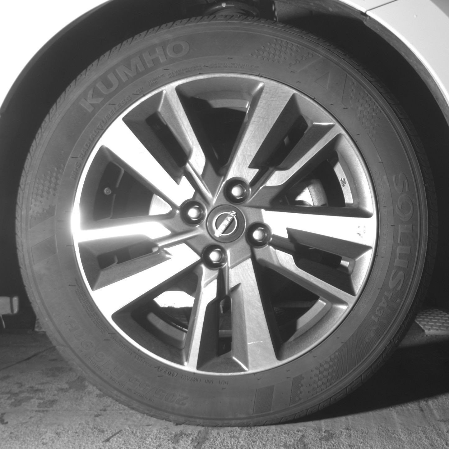 Used 2025 Nissan Versa SV FWD image 15