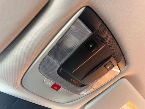 Used 2024 Kia Sportage EX image 28