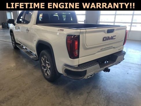 New 2026 GMC Sierra 1500 SLT w/ SLT Premium Package image 8