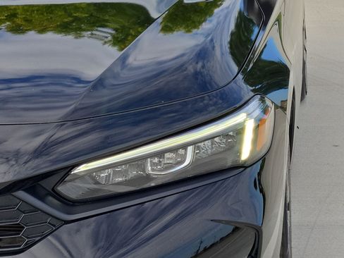 Used 2025 Honda Civic LX image 9