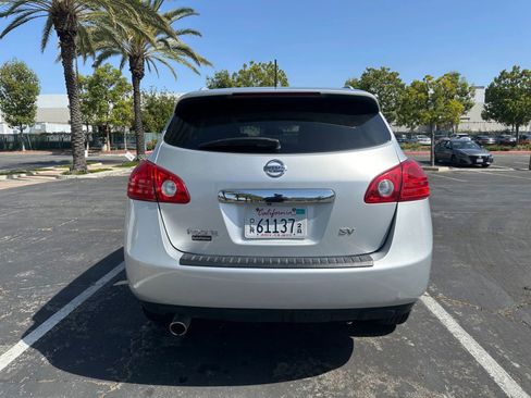 Used 2013 Nissan Rogue SV FWD image 3