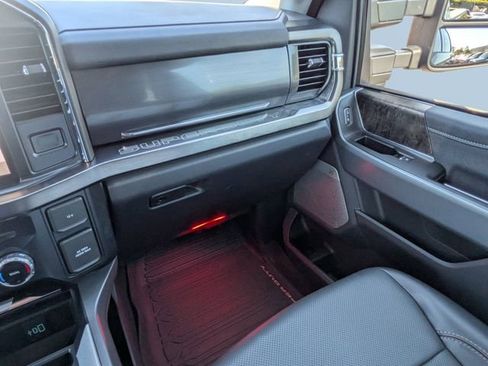 Used 2024 Ford F250 Lariat w/ Lariat Ultimate Package AWD/4WD image 19