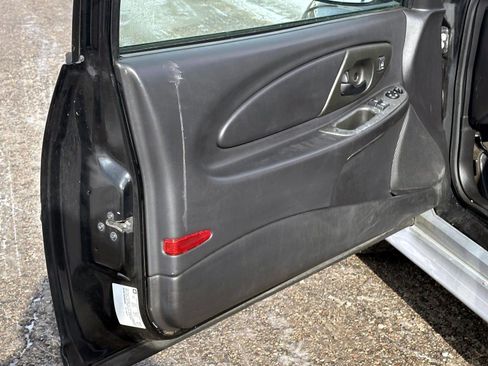 Used 2003 Chevrolet Monte Carlo SS image 12