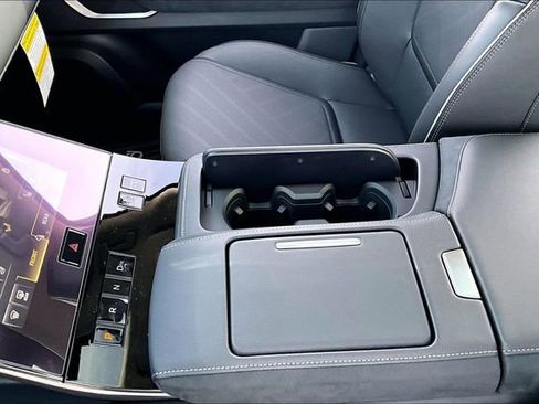 New 2026 INFINITI QX80 Luxe image 15