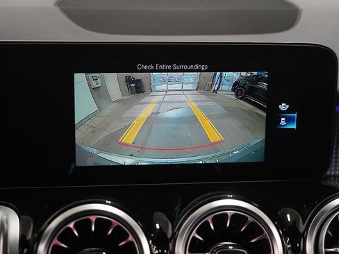 Certified 2023 Mercedes-Benz GLB 250 image 26