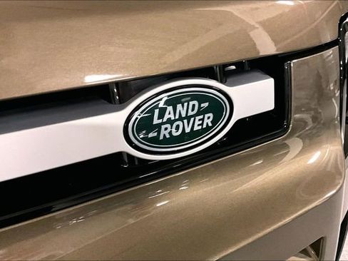 Certified 2025 Land Rover Defender 130 S image 32