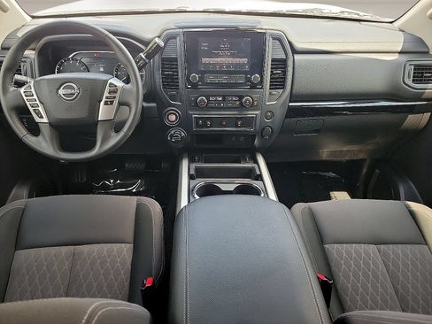 Used 2024 Nissan Titan SV w/ SV Convenience Package AWD/4WD image 12