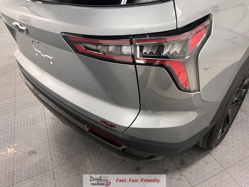New 2026 Chevrolet Equinox RS w/ Convenience Package III FWD image 15