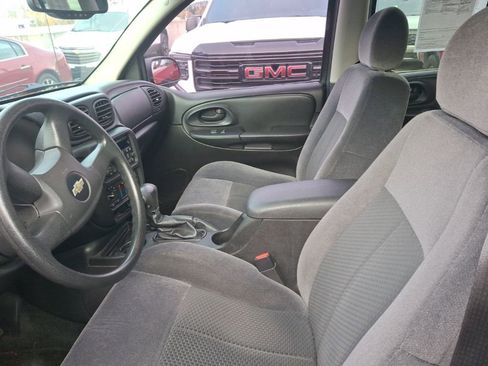 Used 2009 Chevrolet TrailBlazer LT w/ Skid Plate Package image 9