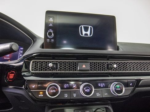 Used 2022 Honda Civic Touring image 26