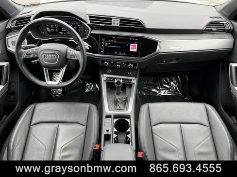 Used 2024 Audi Q3 2.0T Premium image 12