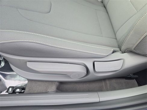 New 2026 Hyundai Elantra Sport image 12