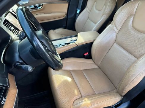 Used 2017 Volvo XC90 T6 Inscription w/ Vision Package AWD/4WD image 10