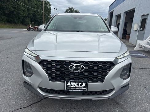 Used 2019 Hyundai Santa Fe SE FWD image 2