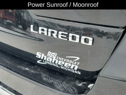 Used 2023 Jeep Grand Cherokee Laredo image 6