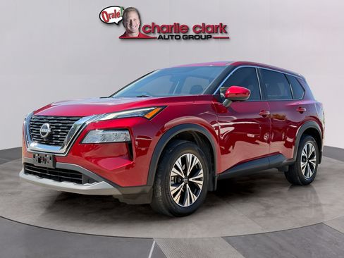 Used 2023 Nissan Rogue SV FWD image 2