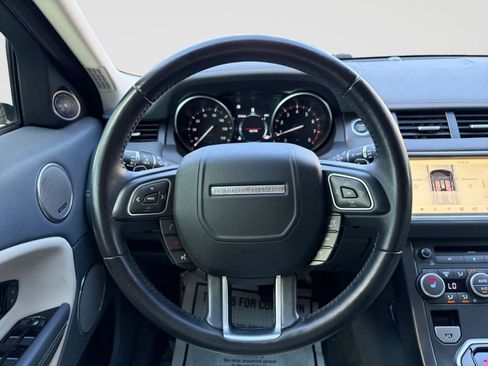 Used 2019 Land Rover Range Rover Evoque SE Premium AWD/4WD image 27