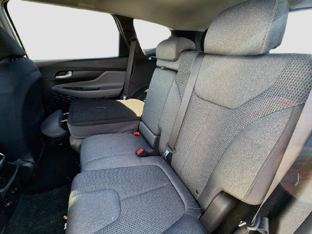 Used 2020 Hyundai Santa Fe SE FWD image 22