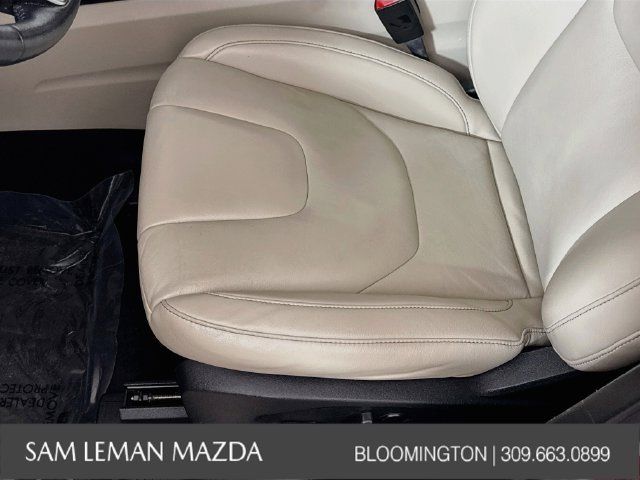 Used 2022 Ford Edge Titanium AWD/4WD image 19