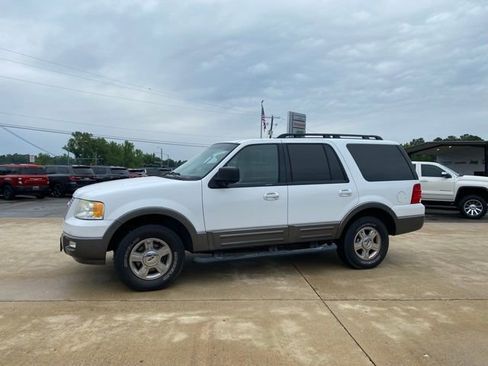 Used 2006 Ford Expedition XLT RWD image 3