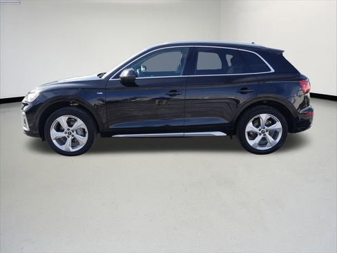 Certified 2023 Audi Q5 2.0T Premium Plus w/ Premium Plus Package image 2