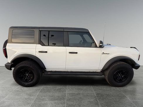 Used 2023 Ford Bronco Wildtrak image 6