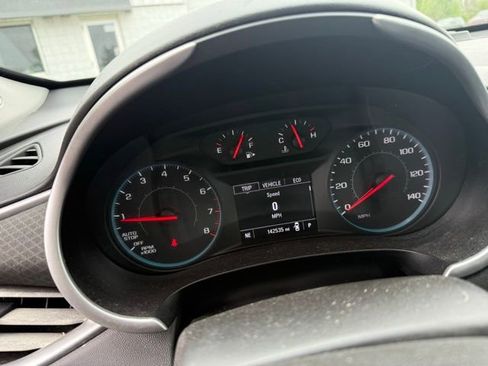 Used 2018 Chevrolet Malibu LS w/ LPO, Convenience Package 1 FWD image 15