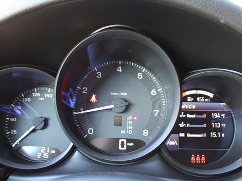 New 2026 Porsche Macan image 16