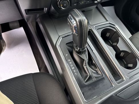 Used 2017 Ford F150 XLT w/ Equipment Group 302A Luxury image 22