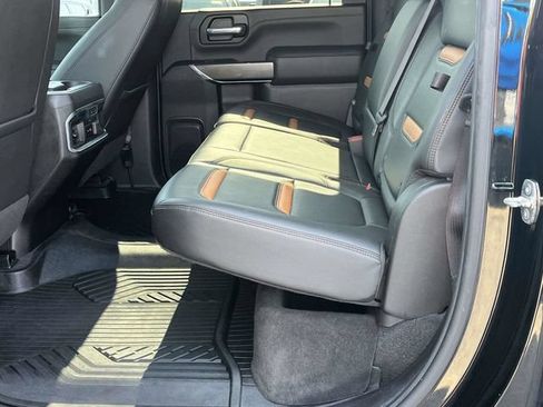 Used 2020 GMC Sierra 2500 AT4 w/ AT4 Premium Package AWD/4WD image 16