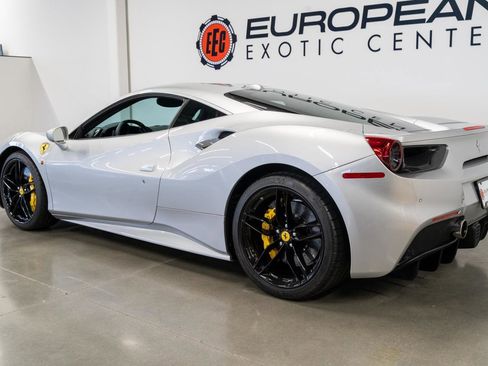 Used 2018 Ferrari 488 GTB image 22