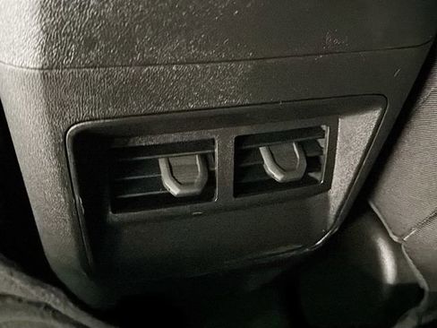 Used 2025 Chevrolet Colorado Trail Boss w/ Midnight Edition image 21