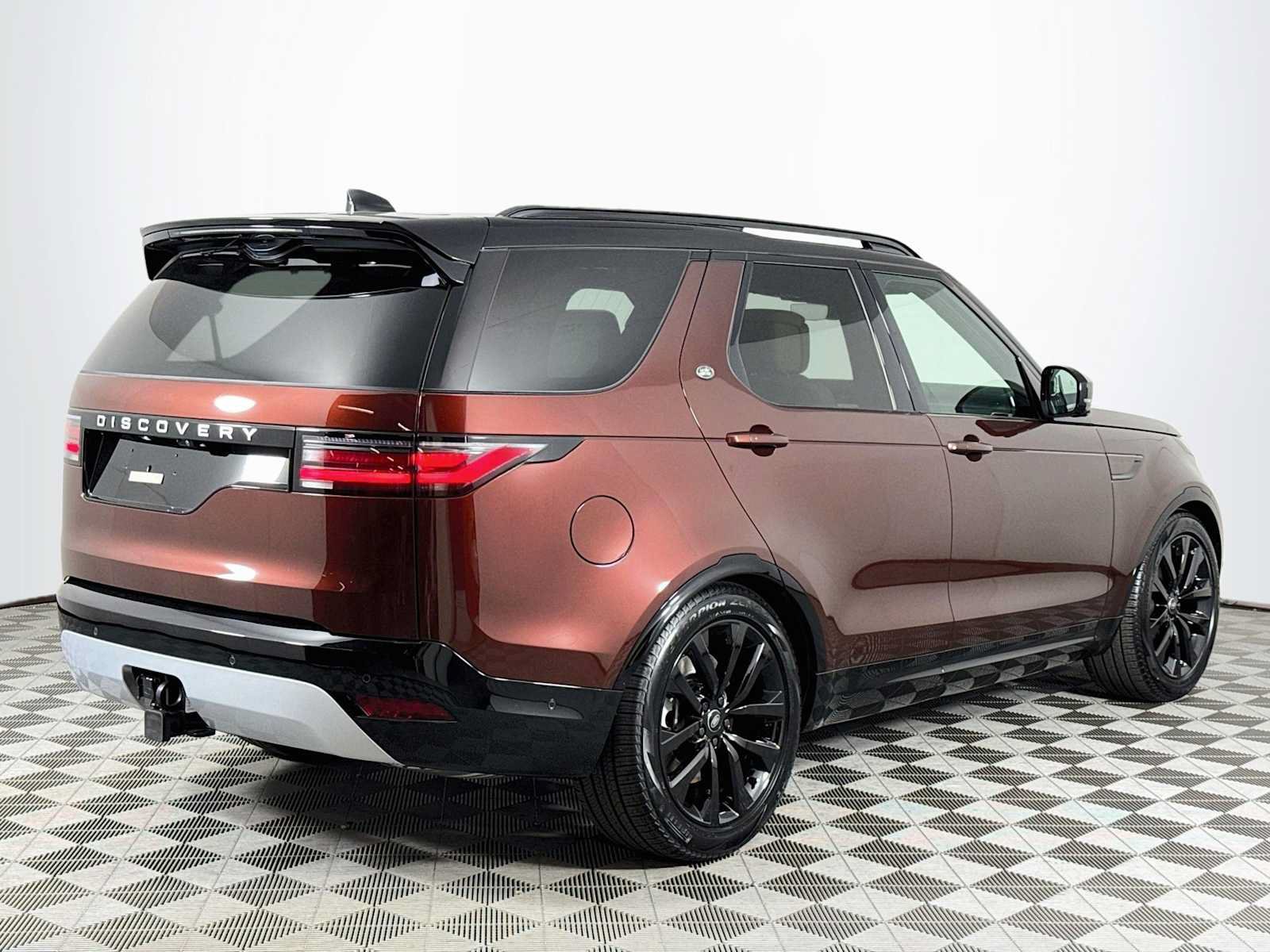 New 2026 Land Rover Discovery Limited Edition AWD/4WD image 5