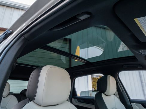 New 2026 Porsche Cayenne AWD/4WD image 40