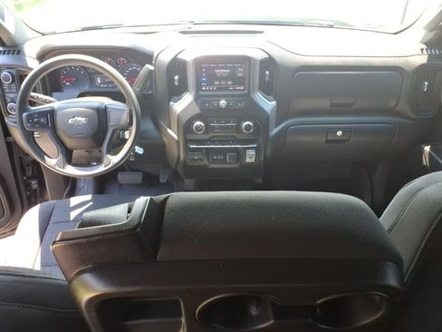 Used 2021 Chevrolet Silverado 1500 Custom Trail Boss w/ LPO, Dark Essentials Package AWD/4WD image 31